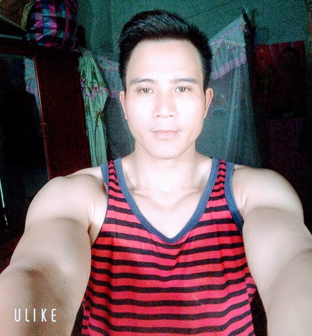 cocacola431994's tweet photo. Anh zai cần tiền chat video show hàng
036 2797399 https://t.co/xg115tlPch