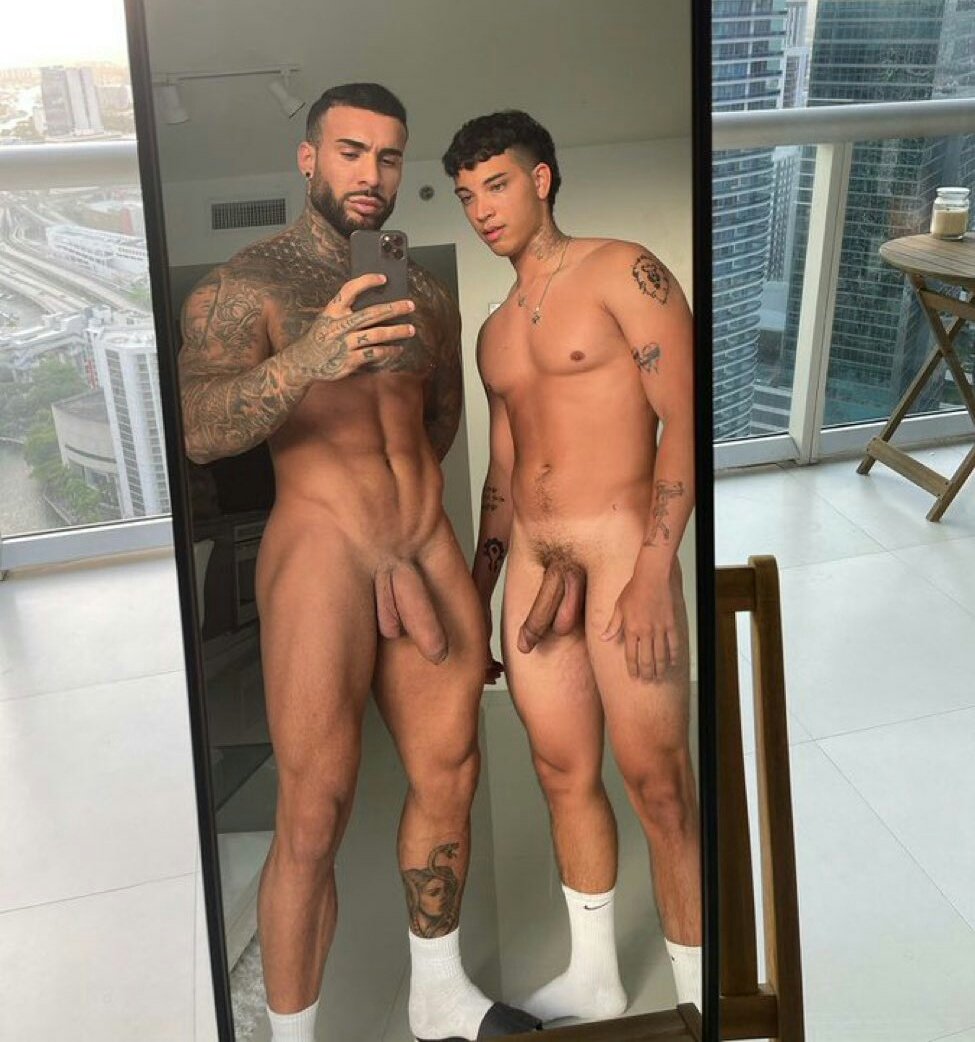 G69Leonel's tweet photo. Ojalá pudiera estar en medio 🤤 https://t.co/9GpjoV4Vow