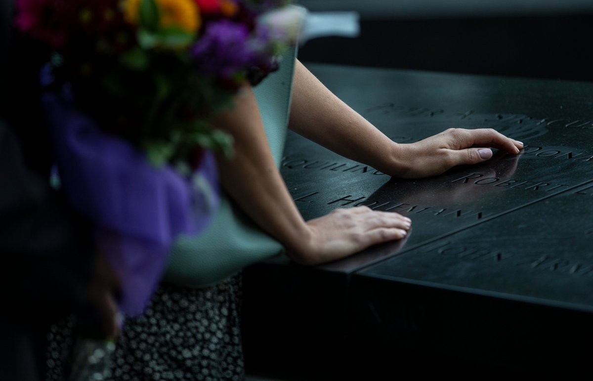 MikeBloomberg's tweet photo. Today we honor all the lives we lost on 9/11– and the countless acts of valor, kindness, and heroism that inspired the world. By helping a new generation of Americans learn what happened that day and how we responded, we fulfill our promise to #NeverForget911. https://t.co/f0Mm0uYxKY