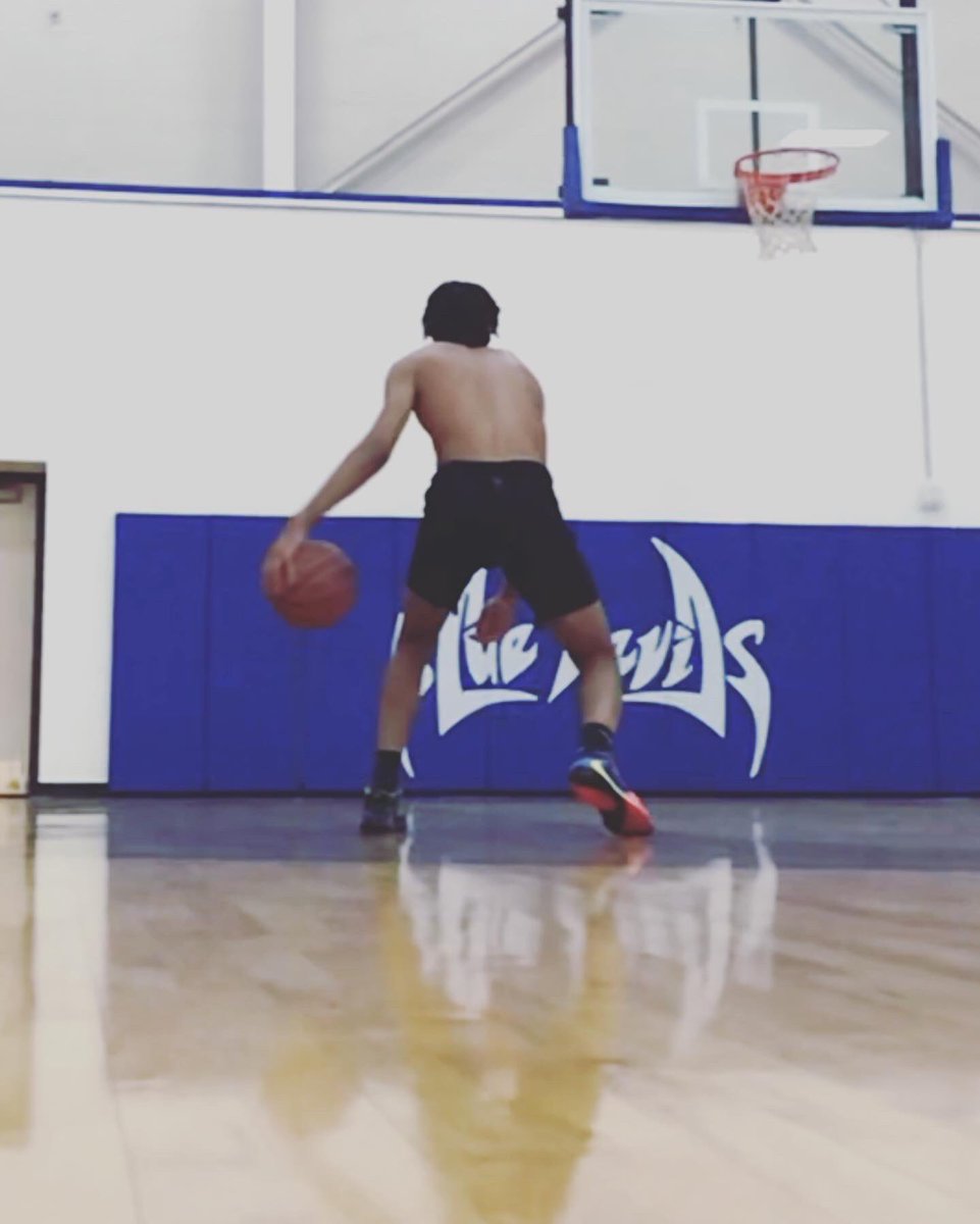 FranciolloJ's tweet photo. Life was hard it just had to be, watch me turn my dreams 2 reality…💫 https://t.co/iiPR4rR6kc