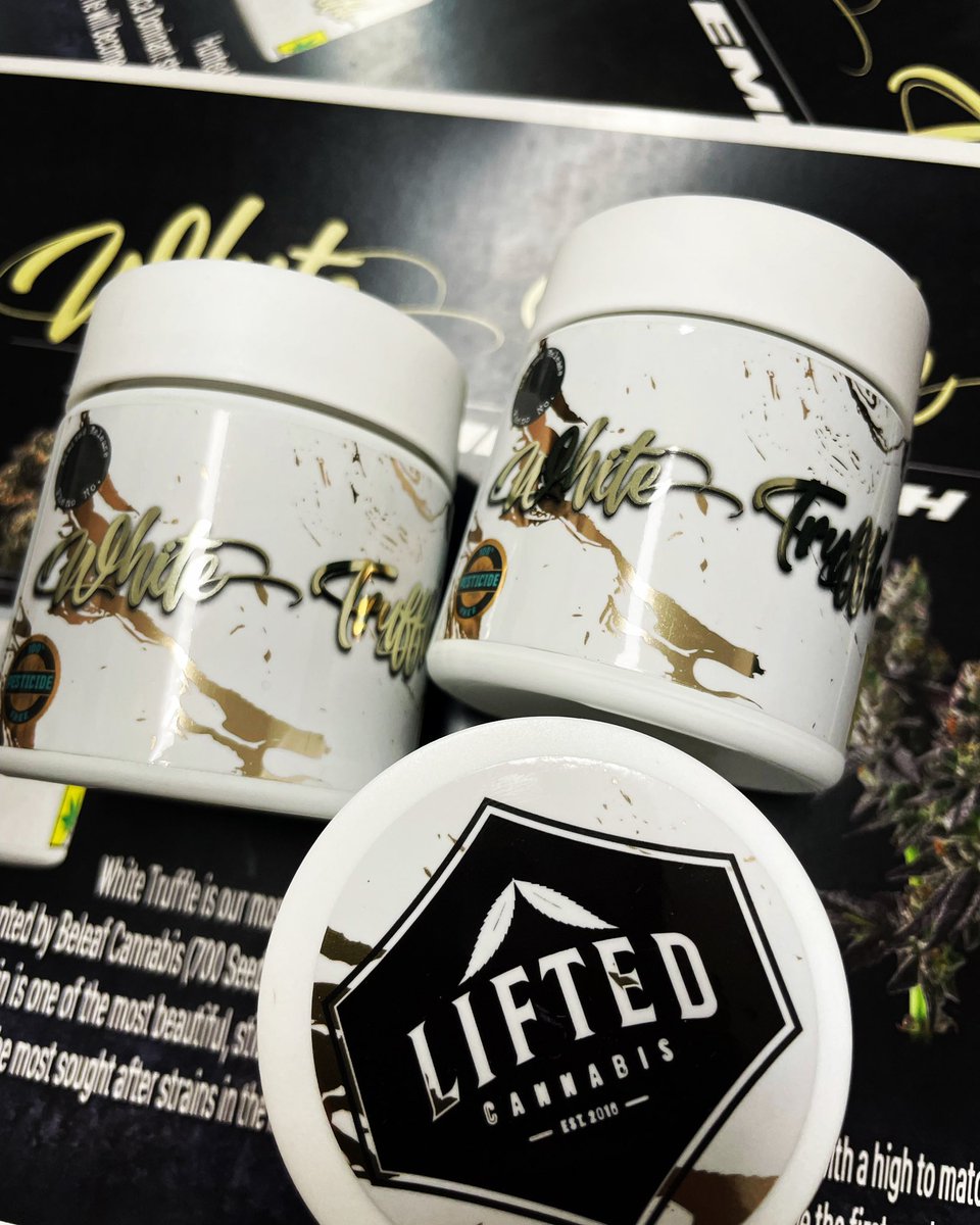 😮‍💨 WHITE TUFFLE 

Gorilla Butter F2 (GG4 x PBB) 🧈 

Shoutout to @liftedcannabiswa for this banger !