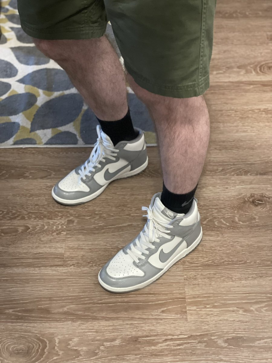 ZakMorgan's tweet photo. @atmos_usa 2012 Medium Grey Dunk Highs. These can be worn with virtually anything. You can dress them up or down, wear them with shorts or pants. They are subtle yet still a banger. 
Size 10.5M
@atmos_usa
#atmoscollectorsclub https://t.co/vO8mZIM4dL