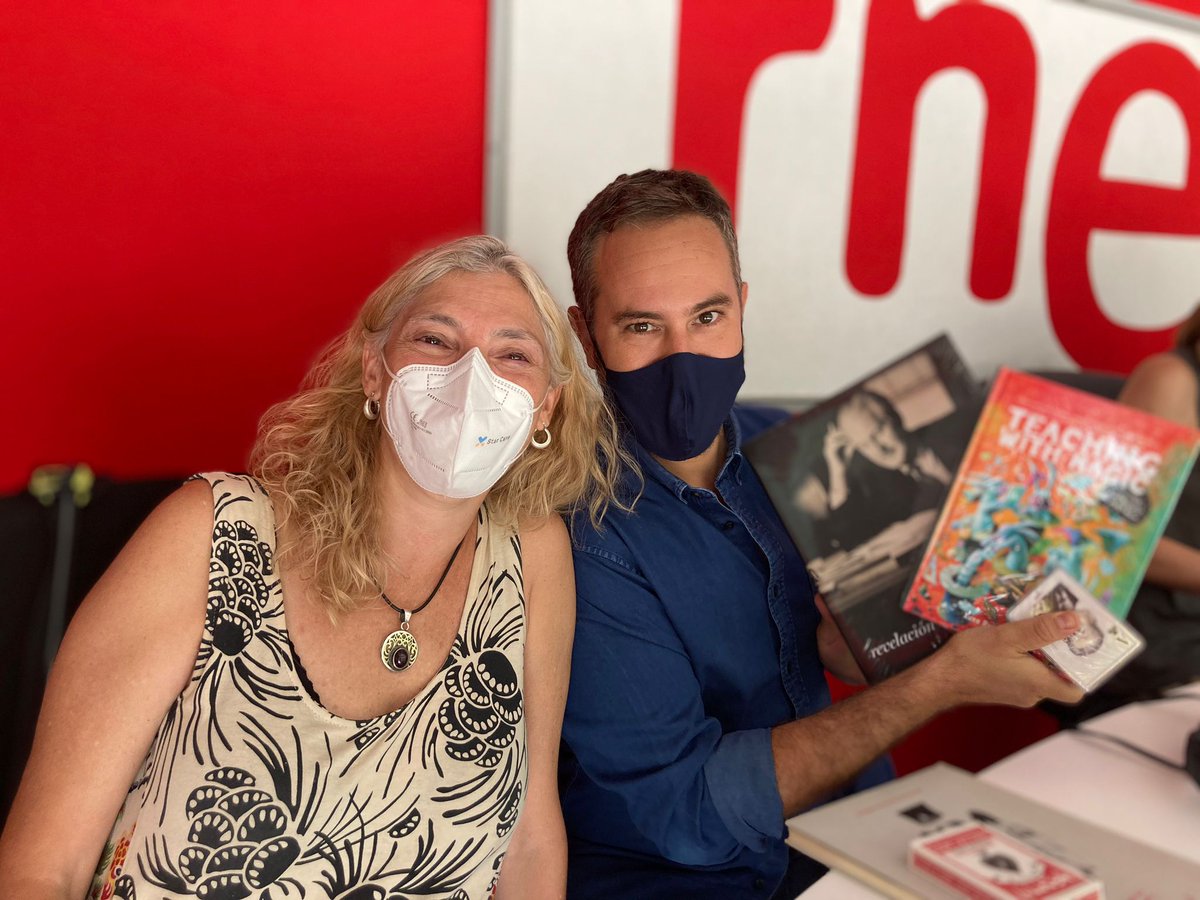 Páginas Libros Magia tweet media