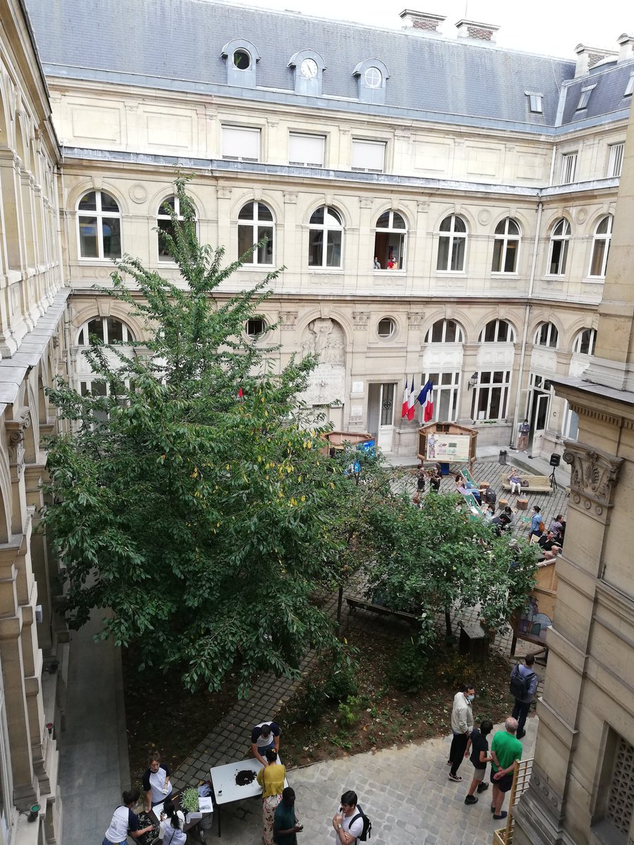 Bulle_Tine's tweet photo. Portes ouvertes à l'académie du climat jusqu'à demain #paris4 plein de bonnes idées pour les bibs ! https://t.co/LrdKx6e04r