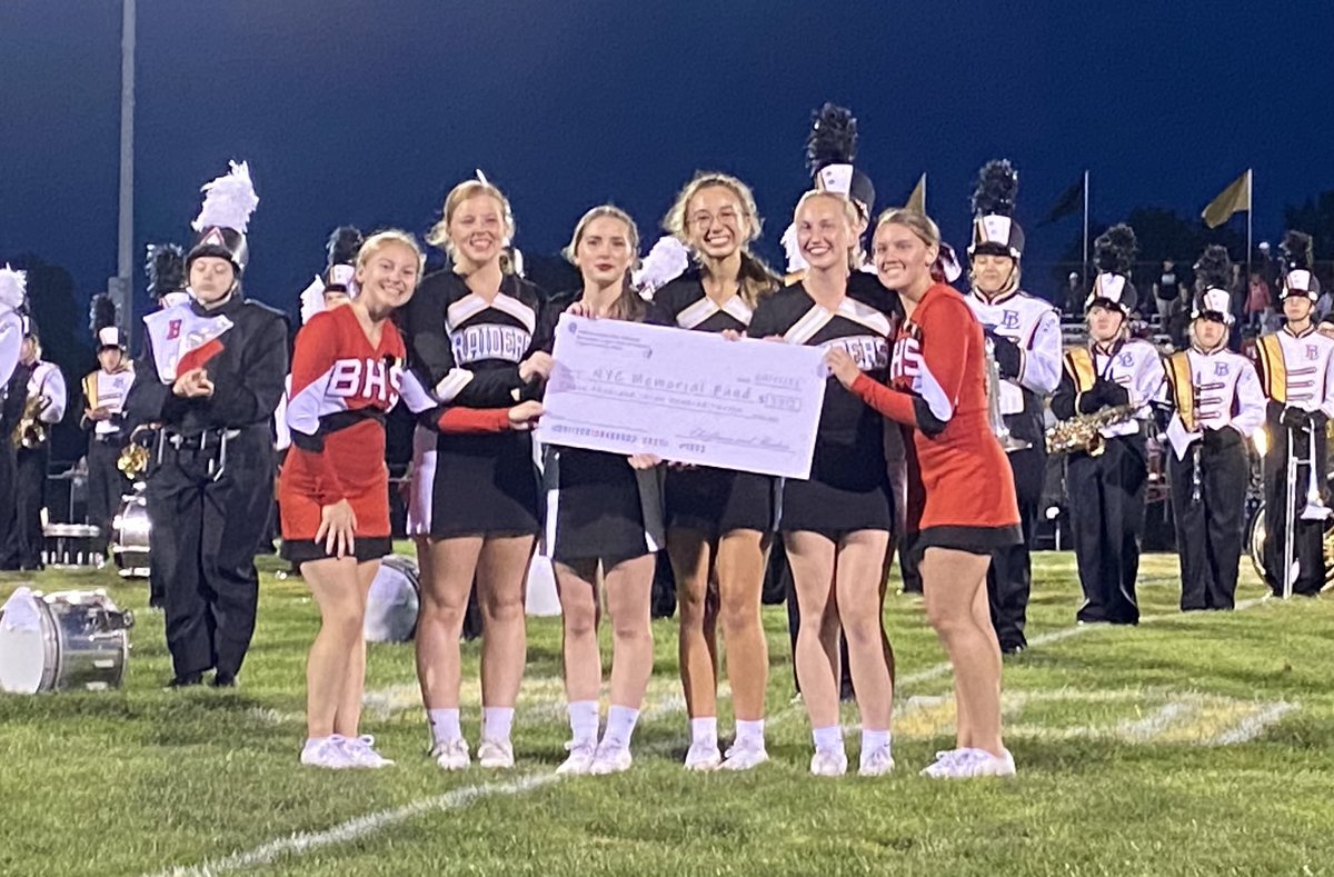 LeadersBhs's tweet photo. Last night at the game against ben logan, we honored our first responders and remembered the victims of 9/11. Thank you to our chieftain leaders representatives, the cheerleaders from both schools, and both the bands who participated in the memorial. Never forget!🇺🇸🇺🇸 https://t.co/kxDEfmvta9