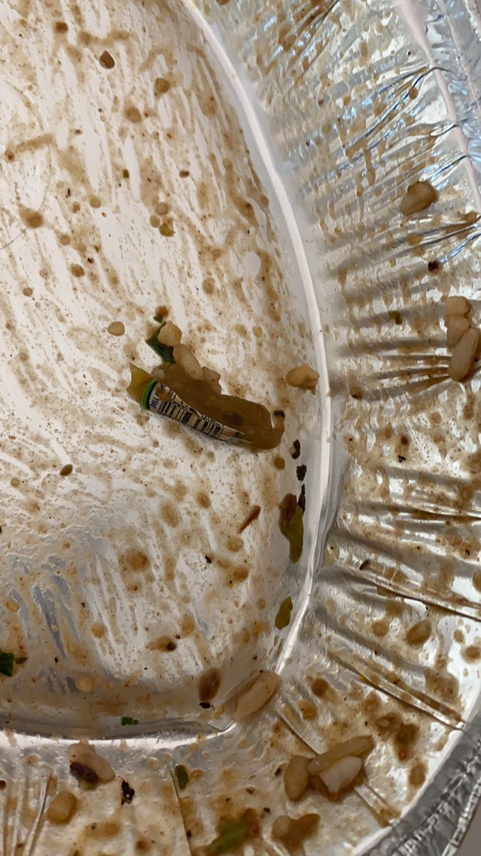 DaveSalas97's tweet image. Wow @ChipotleTweets plastic in my meal?!…..