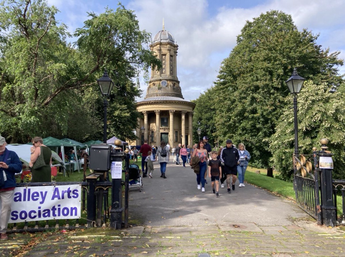 SaltsWalks's tweet photo. The #SaltaireFestival 2021. Nobody warned us it would be this good. If you couldn’t make it today, see you in #Saltaire tomorrow. #SetFair https://t.co/z3lCeUDXyp