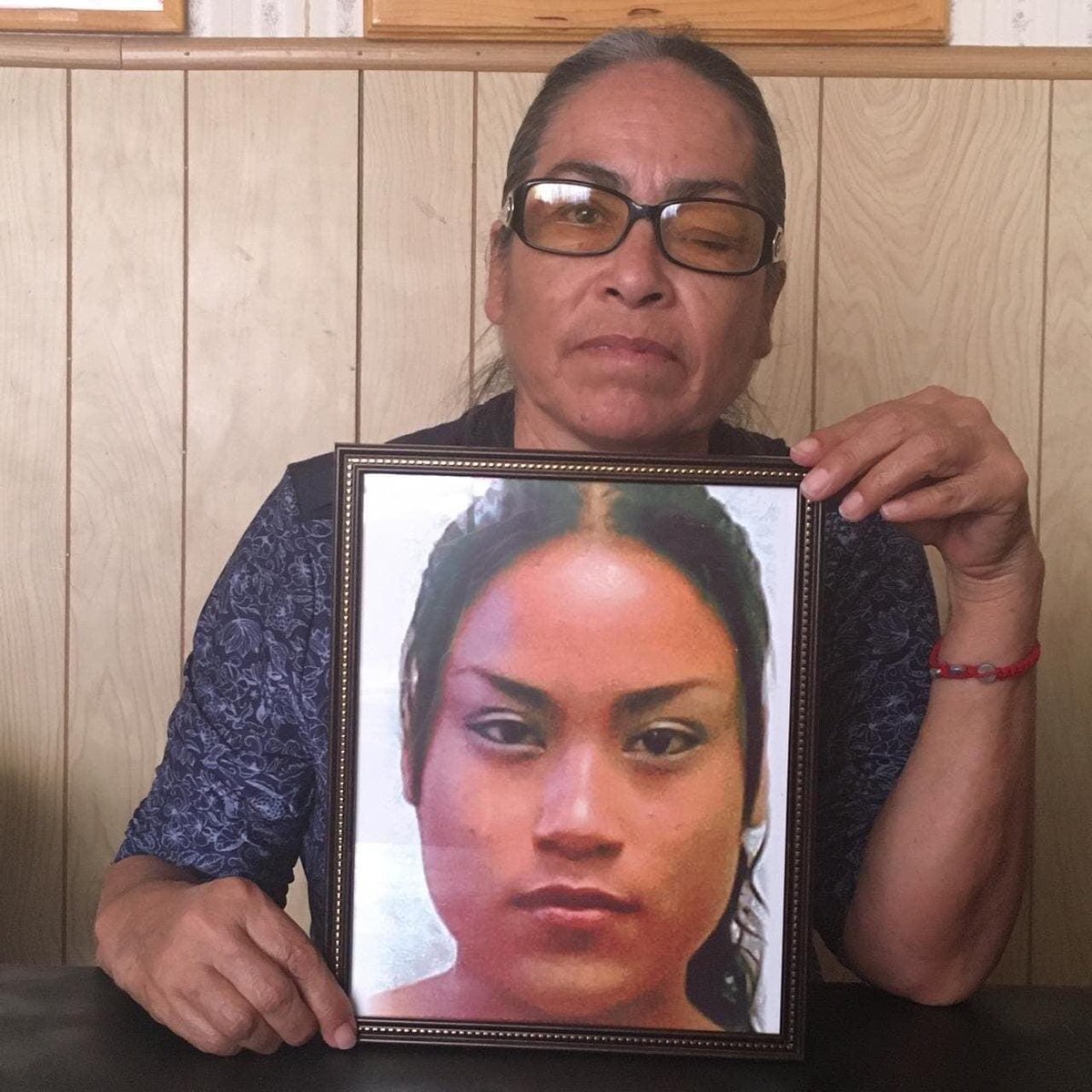 #CampañaDeBúsqueda 
#TuTesoroEsMiTesoro 
RT 🙏
<a href="/sangrederebelde/">🇲🇽 Colectivo De Búsqueda SangreDeRebelde🇲🇽</a>
<a href="/CeliaAcuaMoren1/">Celia Acuña Moreno</a>
<a href="/OlarteLeonor/">Leonor Olarte</a> 
<a href="/RosaEsp69257274/">Rosa Esparza</a>
<a href="/ReynaQu45720116/">Reyna Quintero</a>
<a href="/carolin48596759/">carolina hernandez</a>
<a href="/Gabriel59092839/">Gabriela Diaz</a>
<a href="/esperan89004715/">@EsperanzaAguilar</a>
<a href="/Laura14310019/">Laura</a>
<a href="/SeleneA50115504/">Selene Alvarez</a>
<a href="/Claudia18117122/">Claudia Aguilar</a>
<a href="/NormaGu10196522/">Norma Guadalupe Castro Navarro</a> 
<a href="/Cristin34710944/">Cristina</a>
<a href="/KassandraNuna/">Kassandra NuNa</a>