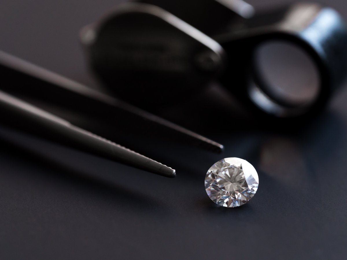 PreferredMen's tweet photo. A closer look at some of the biggest developments in the personal luxury market compared to the diamond jewelry business during the COVID-19 pandemic
https://t.co/UqfhrpJotx
Written By: Analucia Beltran (@reallucytv)
#preferredmagazine #Diamond #jewelry #gold #ring #fashion https://t.co/3eZXgtOXFL