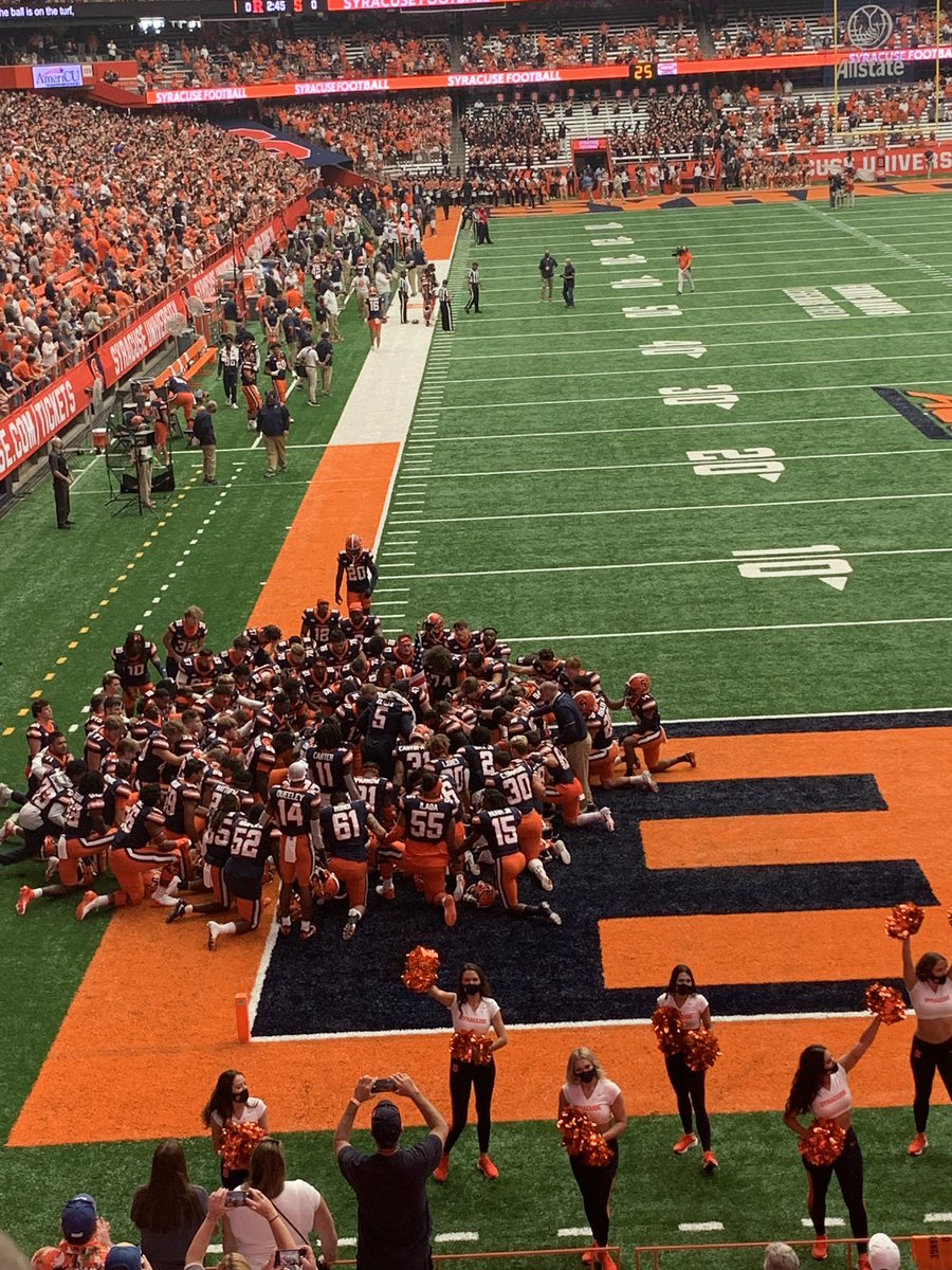 MrMetzMath's tweet photo. Back in The Dome. #LetsGoOrange 🍊 https://t.co/atfRF6t6Vm