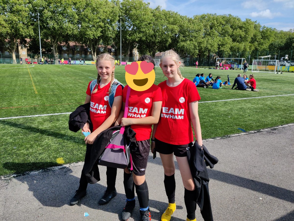 Proud of these girls representing Newham at football in @LdnYouthGames with @activeNewham. Better luck next times. Thanks for the encouragement and training from @FgcsInfo @FgcsPe @ClaptonCFC for #thisgirlcan