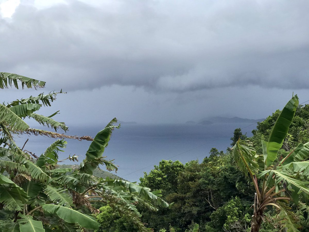 Looks like we will get some much needed rain from this one.

#rain #forthegarden #thunderstorm #islandlife #fillthecistern #summerstorm