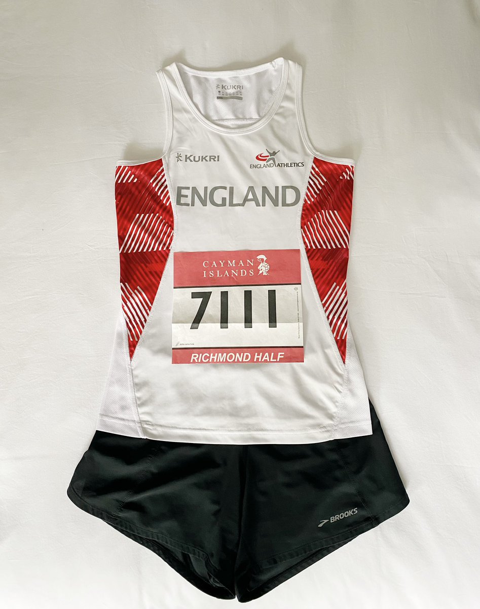 Race ready!! 😀🏃‍♀️🏴󠁧󠁢󠁥󠁮󠁧󠁿 Privileged to be wearing the England vest again tomorrow at the England Half Marathon Masters, Richmond #richmondhalf #halfmarathonmasters #englandvest #ukrunchat #fitover55 #racingagain