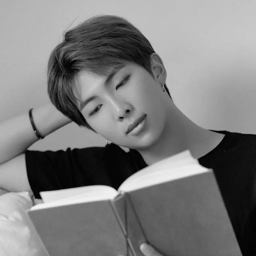 _indian_writer_'s tweet photo. I never taught a simple dimple smile will make my days brighter 💜 . Scratch that i don't even dream my taste in music will goes from melodies to pop music amd especially Rap. Am i complaining defenitely no.  #HappyNamjoonDay #HappyBirthdayRM #HappyBirthdayNamjoon @BTS_twt https://t.co/c2p3cW5Awj