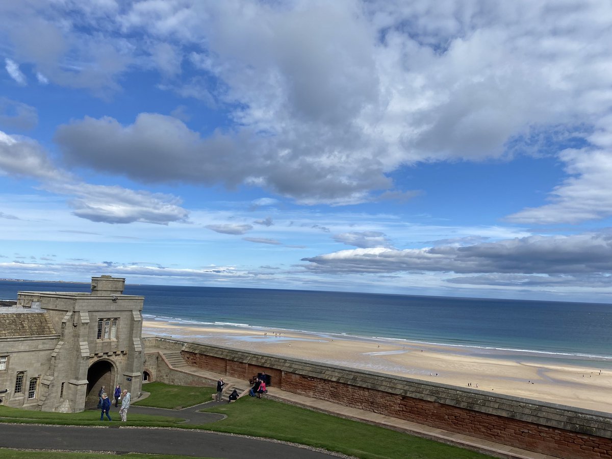 EllieBevan18's tweet photo. Really enjoyed my first week on @NHSGradScheme 🤩 lots of information to take in but looking forward to getting stuck in at @NHSBSA after my orientation. Grateful to join my family on holiday this weekend - certainly don’t have any complaints now being based in the North East😍 https://t.co/xD3lBuLzBD