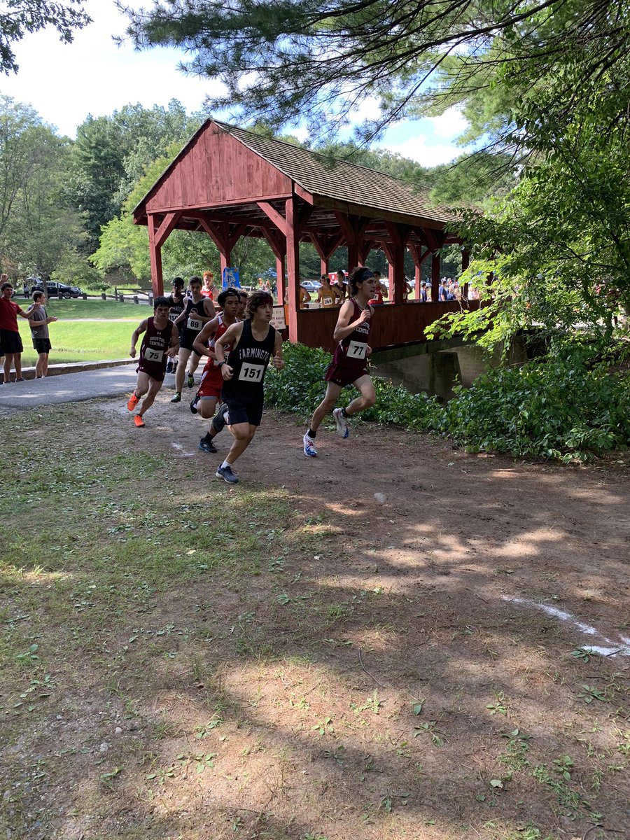 Some pictures from the Boys Varsity race. Great job RiverHawks!!! Supporting our fellow FHS teams. #fhsxc #oneschool #SOAR @1FarmingtonHS @FHS_RiverHawks @RiverHawksXCTF