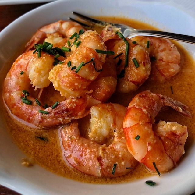 relishibiza's tweet photo. Kings of the Sea... π€
cooked with garlic, chilli & cumin and finished with lemon, cilantro & butter sauce..
World Tapas Menu @ Relish
#garlicprawns #kingprawns #prawns #worldtapas #tapas #relishibiza #relish #ibiza #chilli #sharingfood #dirtytapas #foodies #seafood #homemade https://t.co/SNAJT59fTu
