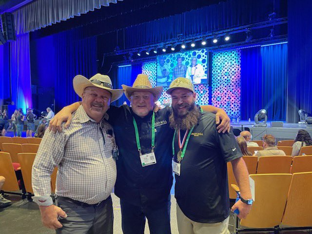 FeHillBrewer's tweet photo. Can’t ever go to Denver without a good Butchy Craft reunion. Great to see you old friend #ironhillbrewery #gabf2021 https://t.co/FLlXQhXHR0