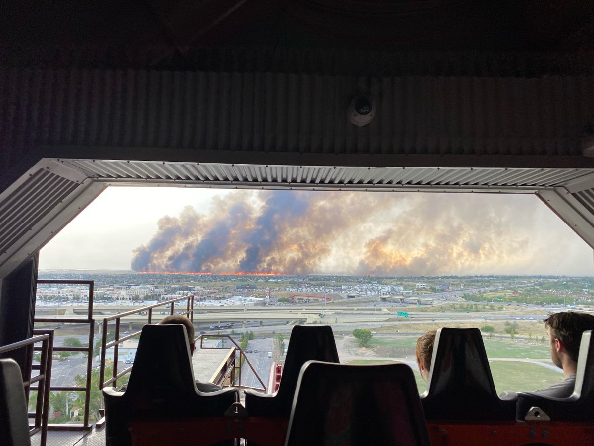 KSL5TV's tweet photo. WOW: Before heavy rain swept through Davis County and controlled most of the #LegacyFire, here's what the smoke and flames looked like from the top of Cannibal at Lagoon. #KSLTV 

Updates: https://t.co/05R7BCbSD5

(📸: Jacee Olson) https://t.co/2V9KhLm4iw