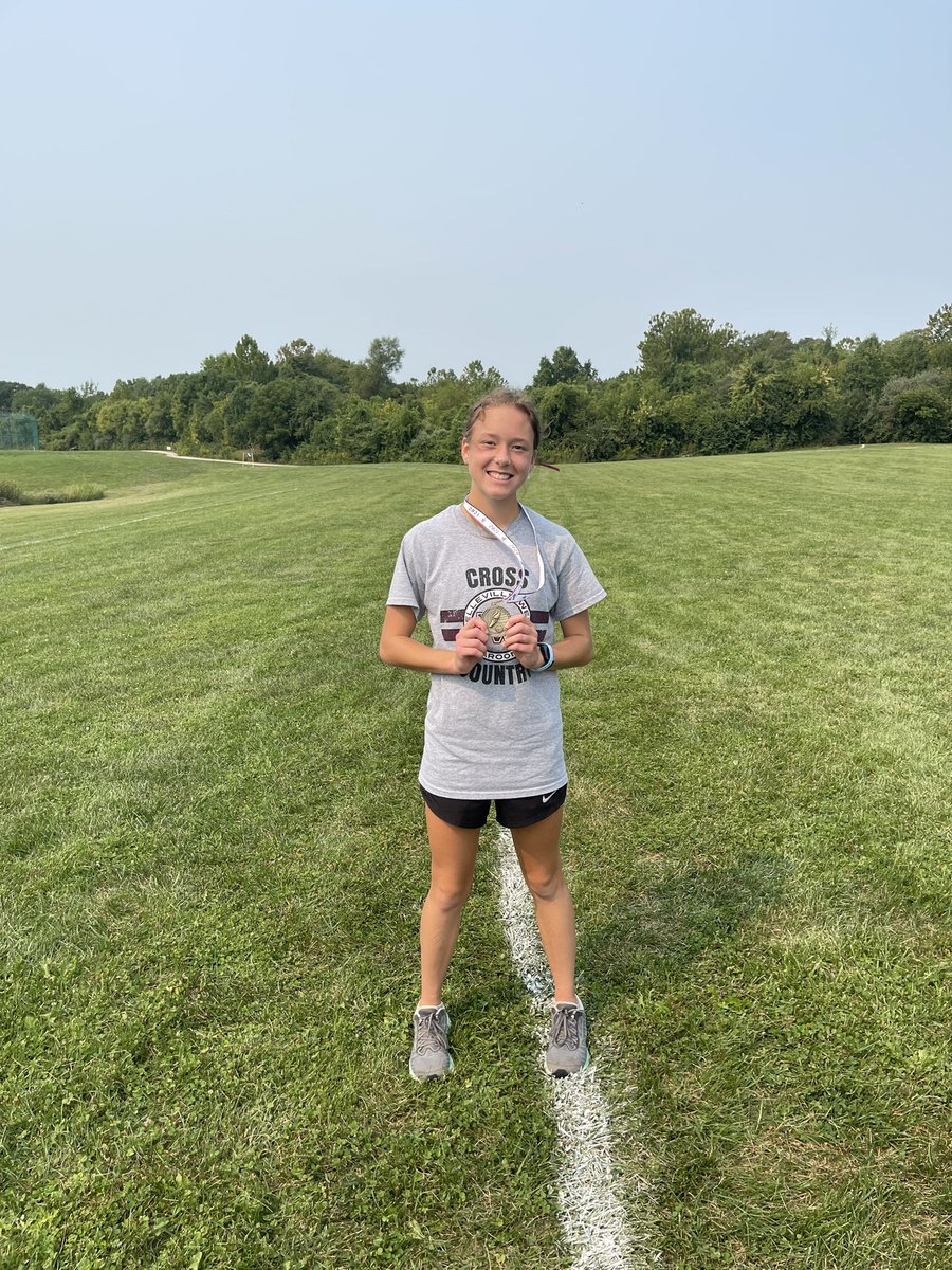BWestXC's tweet photo. Congrats to Sr. Alyssa Elliott on her 1st place finish at our BW Invitational this morning. She led start to finish in a time of 18:31. Awesome race! @BWestAthletics https://t.co/wSAfONtrtL