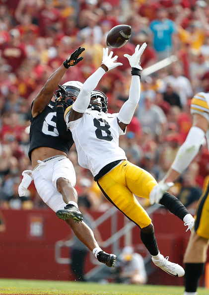 ESPNInsights's tweet photo. Iowa wins its 6th consecutive game against Iowa State. The Hawkeyes have started a season with 2 wins over ranked opponents for the 2nd time in school history (1960).

Iowa's pass defense in last 2 games vs Michael Penix Jr. and Brock Purdy:  47% completion pct, 6 Int, 0 TD. https://t.co/fLmHK5lu3p
