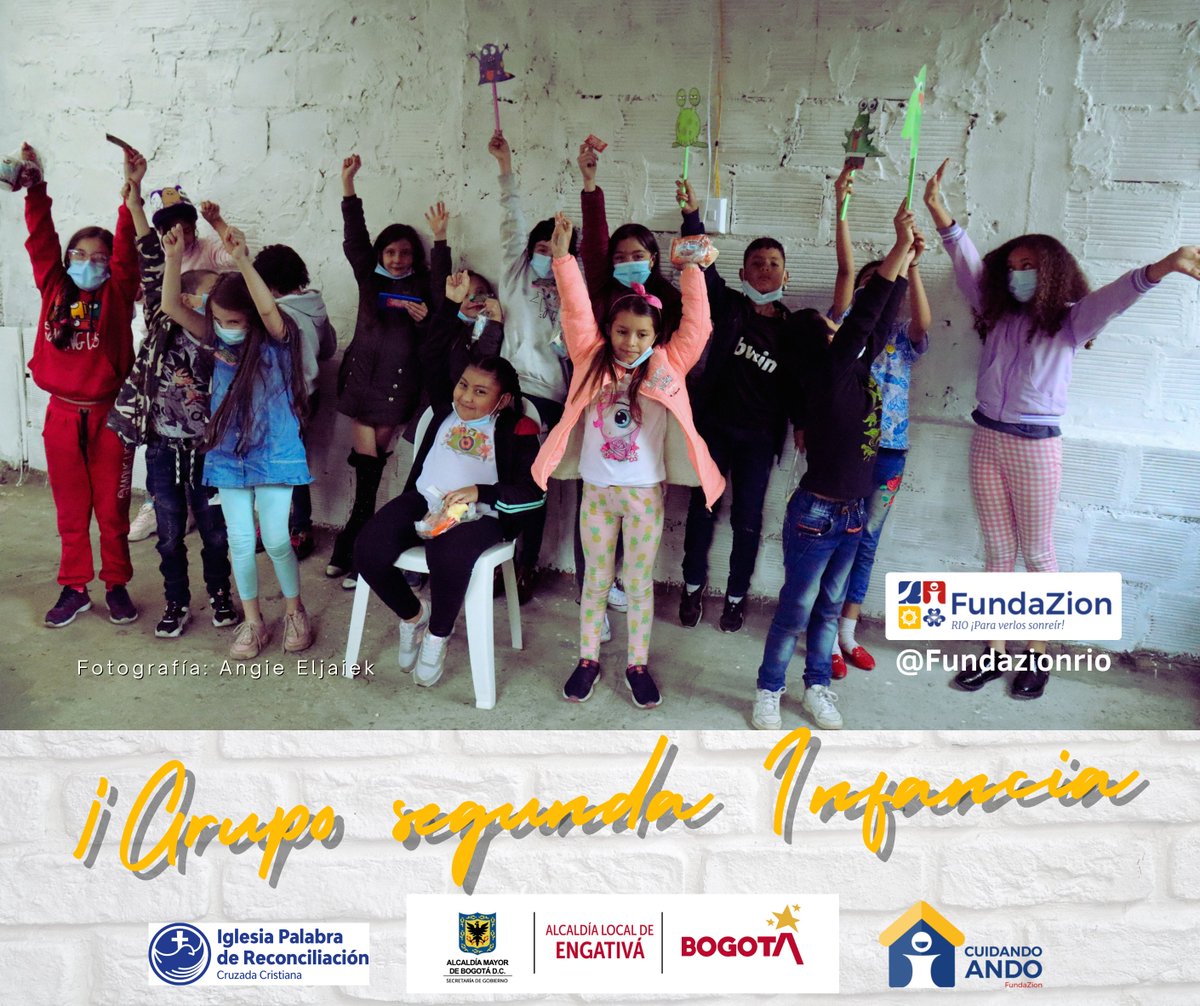 FundazionRio's tweet photo. #FundaZionEnLasComunidades| Momentos del memorable para el corazón ❤️ en el tercer día de jornada en Engativá con el #ProgramaCuidandoAndo 
Temas de hoy: 👪Parte 2 del entrenamiento en las relaciones de apego entre padres e hijos y la autoestima. #QueremosLlegarATiempo #FundaZion https://t.co/ugral2Mmia