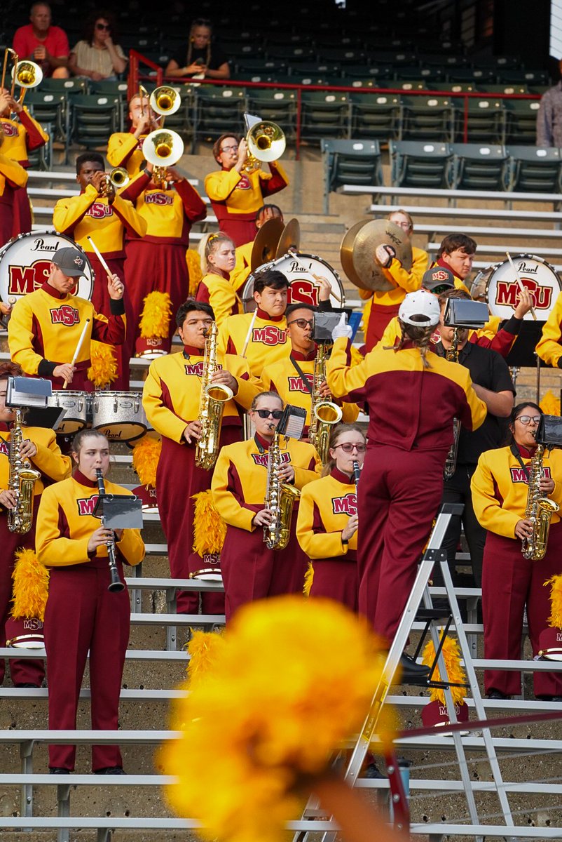 MSUTexas's tweet photo. The @MSUMustangs come alive in @GlobeLifePark during the second quarter, trailing 10-23. π #StangGang https://t.co/FgEWE3CzI1