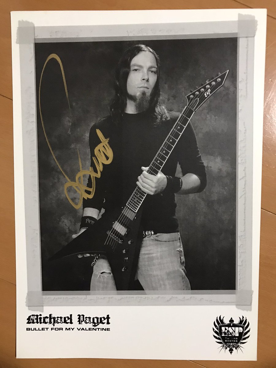 tatsurocker's tweet photo. おはようございます☀️
良い休日をお過ごし下さいませ🙇‍♂️

HAPPY BIRTHDAY! Michael Padget🎉

いよいよBULLET FOR MY VALENTINEも盛り上がりそうですね。新譜楽しみだな。
このギターフォトにはいつサインを入れて貰ったのかな…🤔
ラウパーだったかな…

#MichaelPadget
#BULLETFORMYVALENTINE https://t.co/8TntrO5mCL