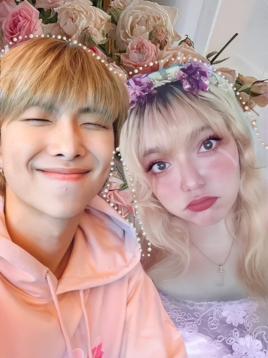 parislovejimin's tweet photo. ༊ 𓈒 𝐇𝒂𝒑𝒑𝒚 𝐁𝒊𝒓𝒕𝒉𝒅𝒂𝒚 𝒎𝒚 
  __________𝐔𝒏𝒊𝒗𝒆𝒓𝒔𝒆 24_________༊ 𓈒 https://t.co/VbvpsBweYh