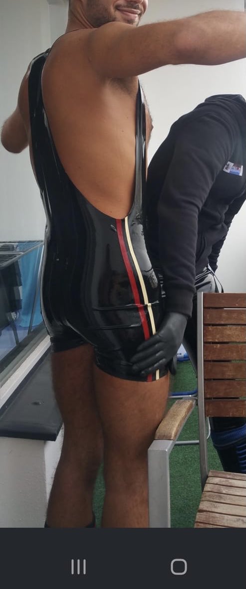 ffberlin2's tweet photo. Happy Folsom! #folsomberlin https://t.co/7Gxh1WbvPb