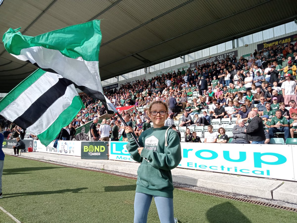 parkhousejp's tweet photo. @Only1Argyle Great day, best performance I have seen in years. What a treat for my daughter. https://t.co/sV47yeuOAj