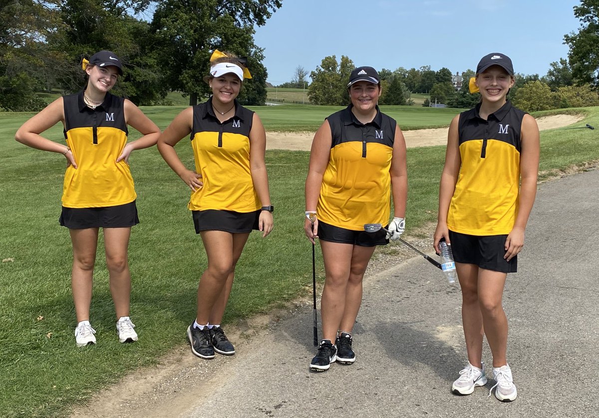 murrayhighgolf's tweet photo. Freshman Emerson Vaughn scored an impressive 78 &amp; placed 8th at the All A State Tournament!! Three great birdie smiles &amp; a fun celebration from her team! Great Job Emerson!  @TonyJarvis_MHS @MurrayTigers @MurraySchools https://t.co/yZibStP4lU