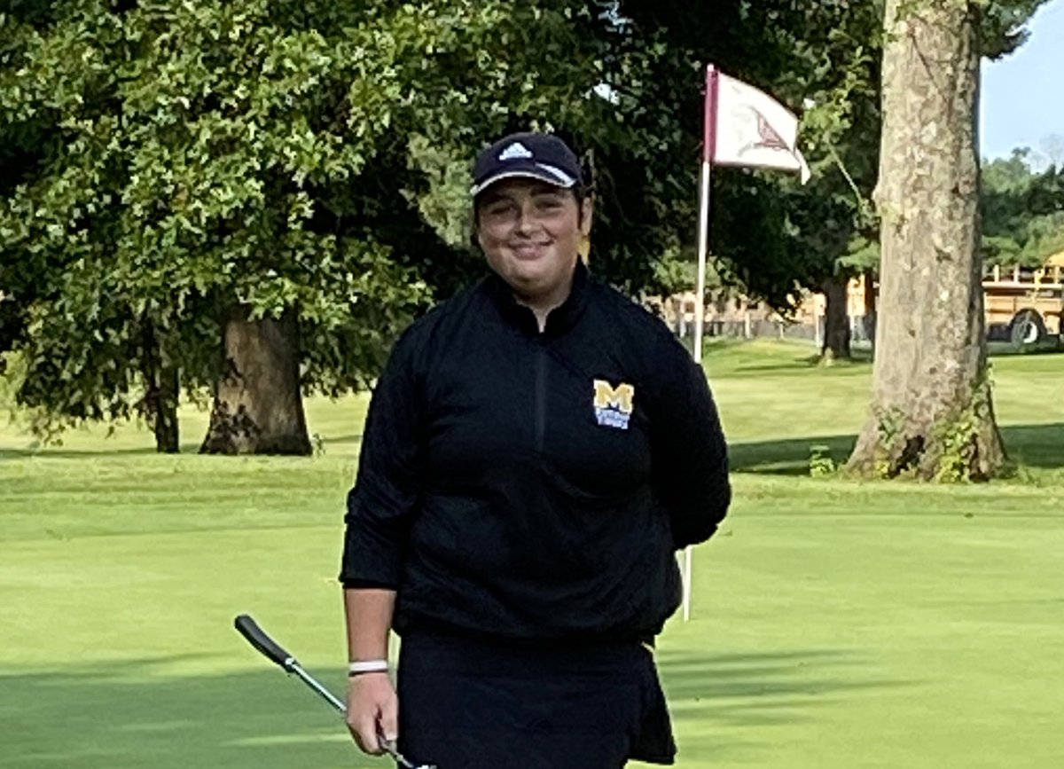 murrayhighgolf's tweet photo. Freshman Emerson Vaughn scored an impressive 78 &amp; placed 8th at the All A State Tournament!! Three great birdie smiles &amp; a fun celebration from her team! Great Job Emerson!  @TonyJarvis_MHS @MurrayTigers @MurraySchools https://t.co/yZibStP4lU