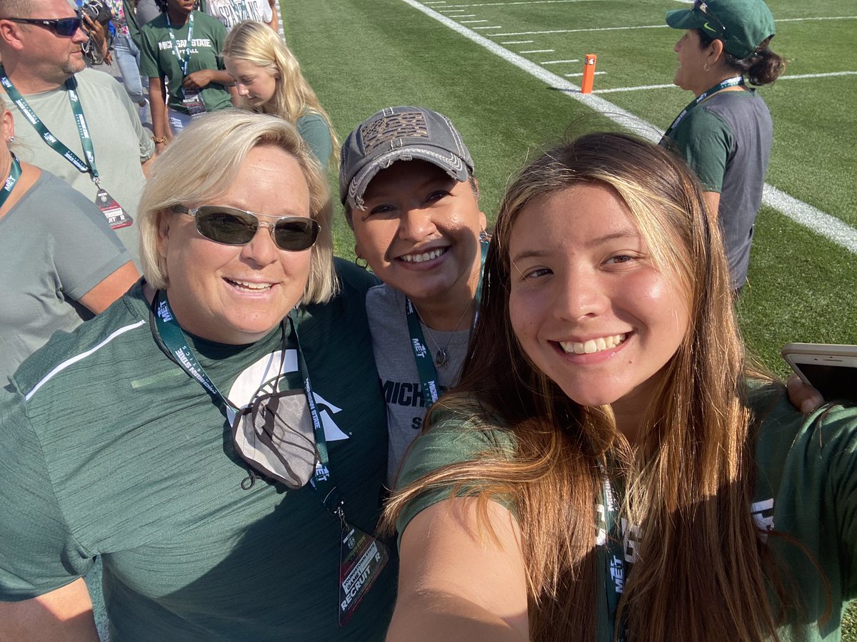 Alina Satcher tweet media