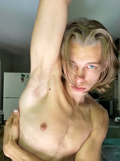 Heading back home! See you soon Montr&eacute;al 🥰 https://t.co/Rpsh3vEL4V<a href="/tag/newprofiepic"class="tags"><span>#newprofiepic</span></a>