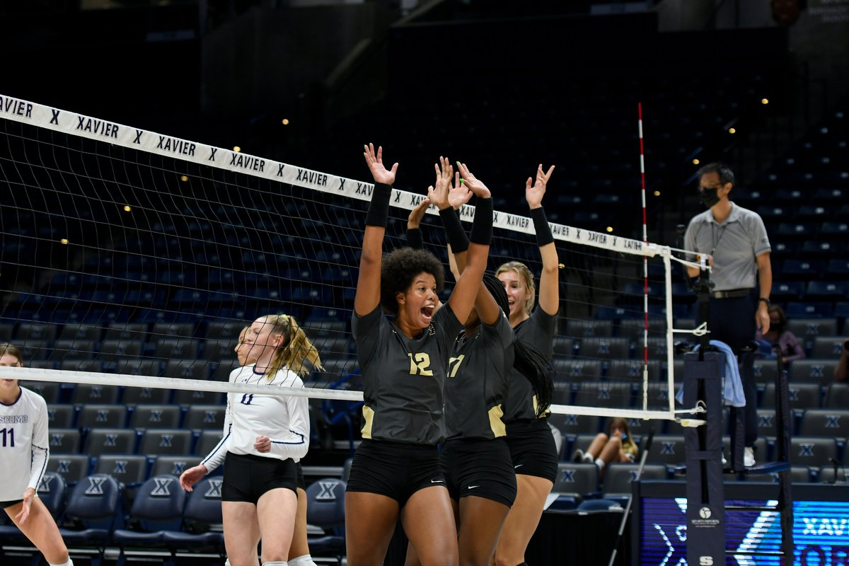 PurdueVB's tweet photo. Big day for Emma Ellis. 

💥 Tied a career-high 13 kills
📈 .600 hitting % (career-best with 3+ attempts)
🙌 4 total blocks (1 solo, 3 assisted) https://t.co/JVtUim2oHF
