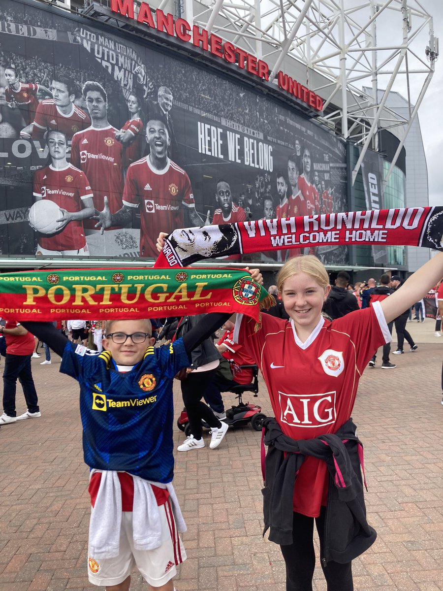 kevbrown07's tweet photo. Welcome home @Cristiano! Amazing day! https://t.co/Cm0VApms6i