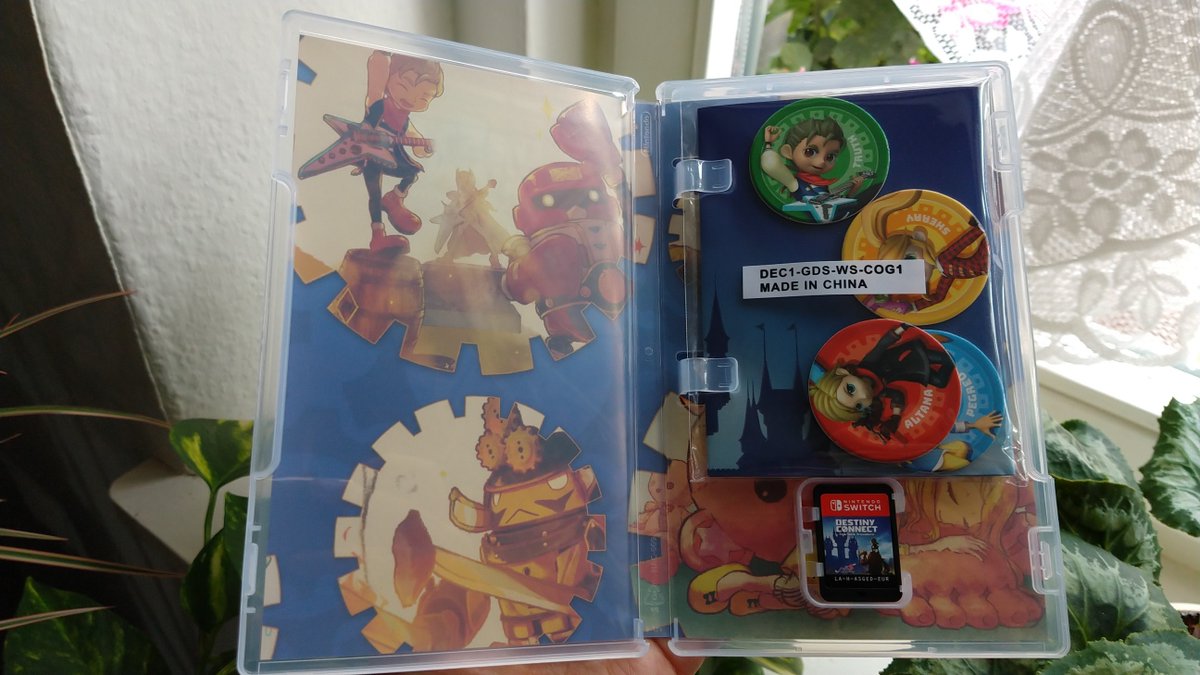 Wiihelfer's tweet photo. Heute ist auch bei mir #DestinyConnect angekommen & das ist wirklich eine tolle Handelsversion mit Poster und 4 Münzen, auch ist der innere Bereich schön gestaltet. 😊👍 Das Spiel macht gleich einen tollen Eindruck, eine interessante Story und schöner Artstyle! Los, unterstützen! https://t.co/PArLBCxBL8