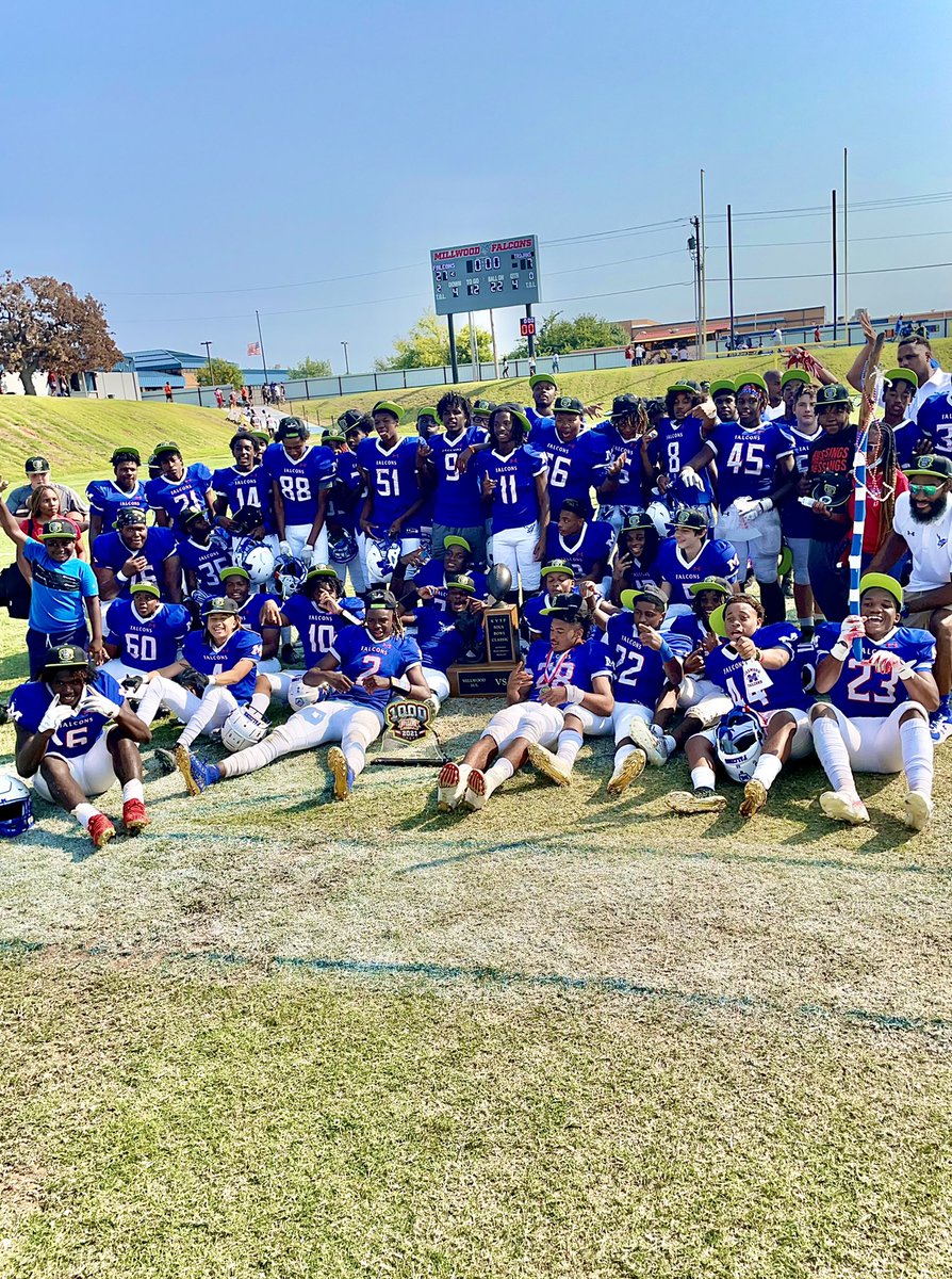 OKCCBSSPORTS105's tweet photo. Soul Bowl Classic Champions the Millwood Falcons! The Falcons beat the Douglass Trojans 27-7. The Falcons and Head Coach Darwin Franklin have won the Soul Bowl for six consecutive years. This ties the record with Douglass for consecutive wins. @MillwoodAthlet1 https://t.co/qL7fo3gfR4