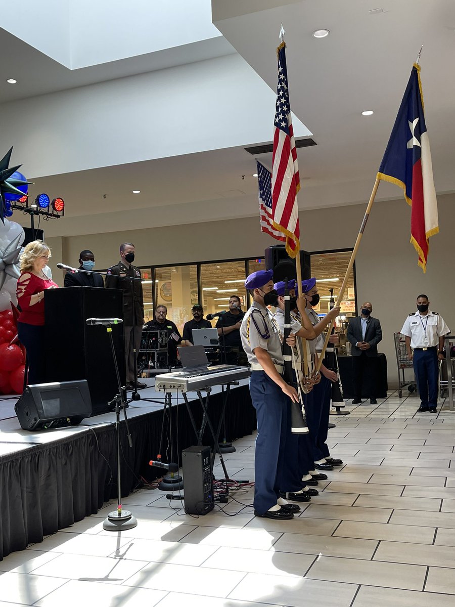 In remembrance of all those we lost on September 11, 2001 and in honor of the selfless heroes who sacrificed their lives. We will never forget.🇺🇸 Thank you Basset Place for hosting this special event.