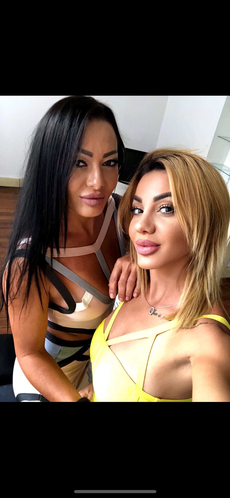 Alice Romain on X: Follow our onlyfans page for more videos and  pics!@SandraRomain11 t.cogeCtGMEX6O  X