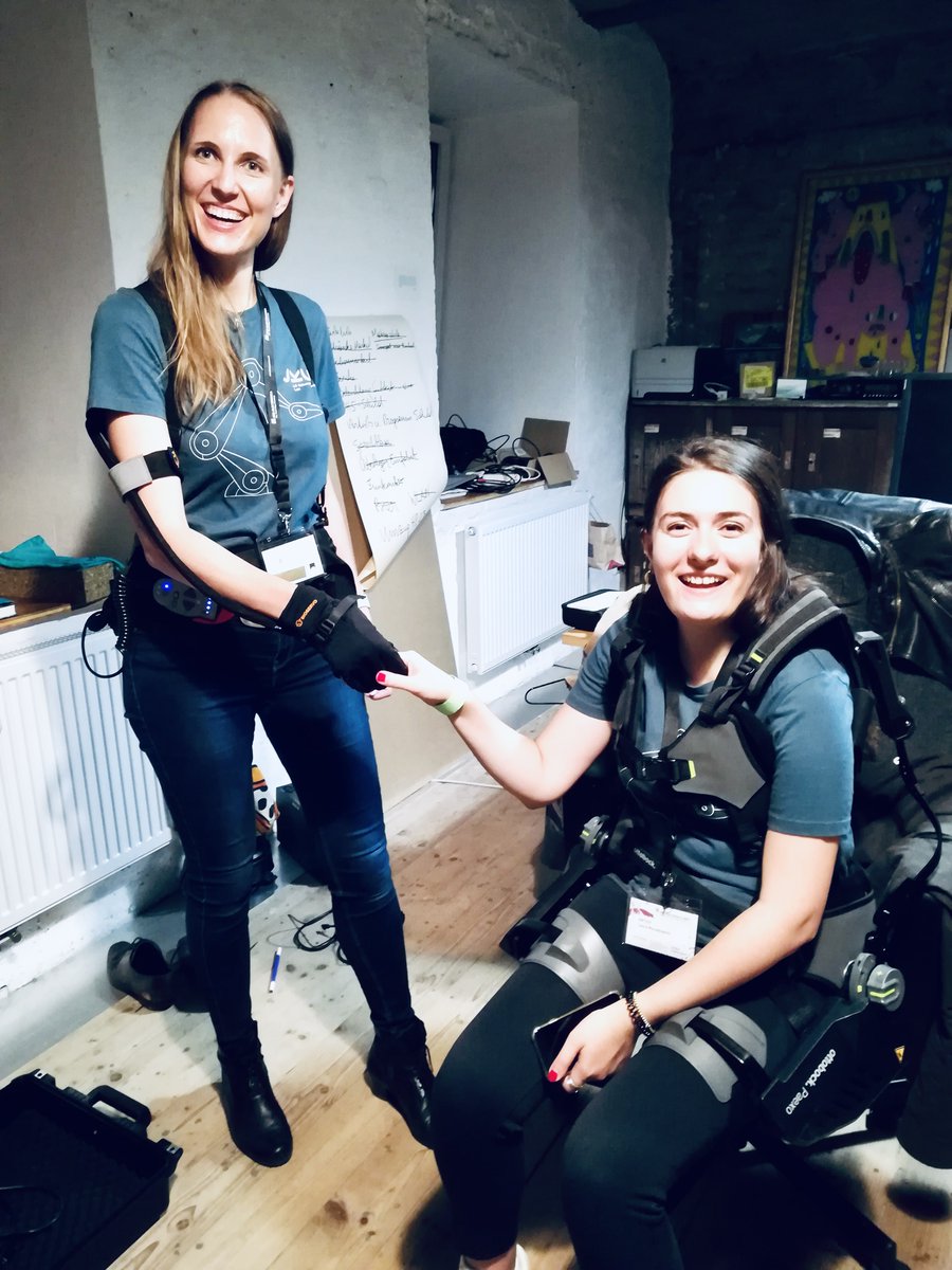 martinamara's tweet photo. 🤖🍹@roboexotica, the world-renowned Festival for Cocktailrobotics, was so much fun! Kathrin, @SandraSiedl and @LMoradbakhti from @RobopsychLinz got dressed up in exoskeletons for the special occasion 🦾. 
☝️Where else but again in Linz should Roboexotica 2022 take place☝️ https://t.co/sYfuxRewqJ