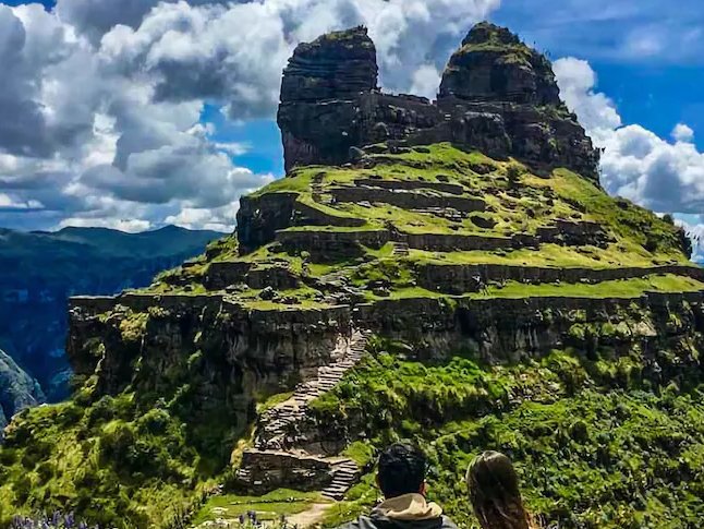 AlittlePervy's tweet photo. Peru ~ Stunning Waqrapukara https://t.co/cRscZ8w3pZ via @YouTube New video. 13,500+ feet high. The Spectacular site of Waqrapukara. #ancient #Peru #ancientPeru #Stonework #Inca #wow #ancienthsitory #Cusco https://t.co/zZBGDifswz