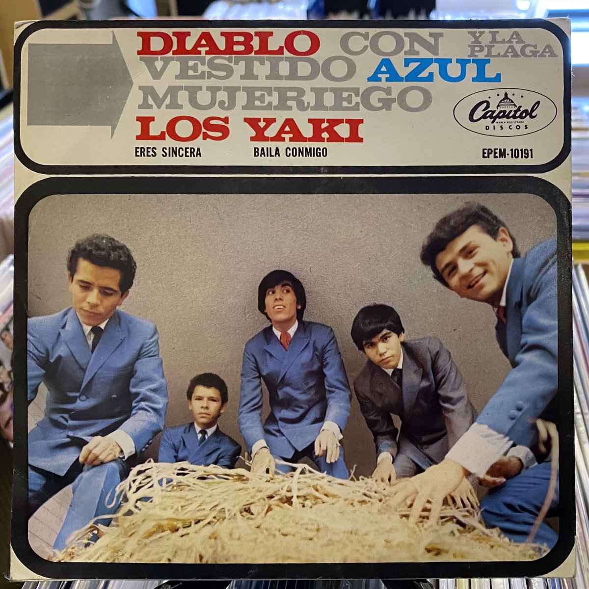 DAGUILARFOTO's tweet image. Los Yaki &quot;Diablo con vestido azul&quot; (1967).
Saturday Music en @Discopolis_mx #Avandaro50 #45rp #DiscoVinilo #Avandaro @bennyibarra PIX📷DA