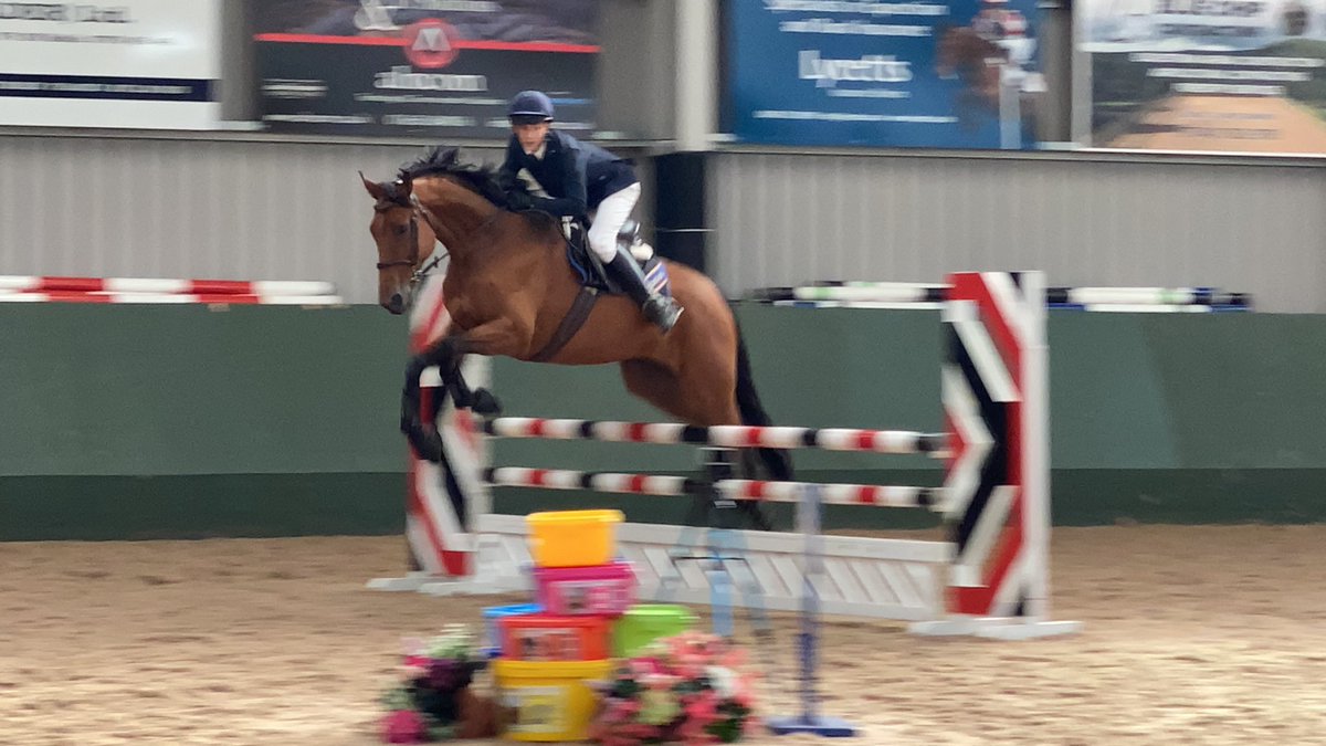Kforgann's tweet photo. A brilliant afternoon at the NSEA Championships at Alnwick Ford. We placed 1st in both our 95 and 105 classes. Flying the flag for Strathallan today!

@StrathallanSchl @strath_sport #tipsy #nsea #nationalschoolsequestrian https://t.co/AQVZbAcTgD