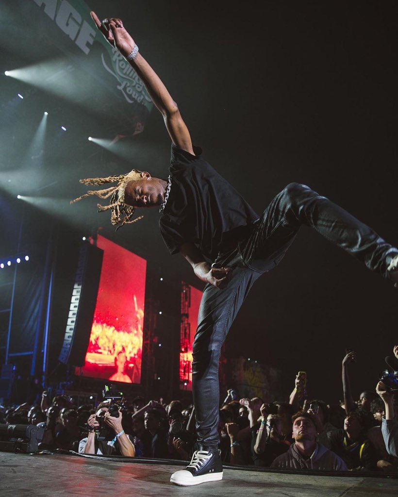 off-real - Playboi Carti Rolling Loud 2019 New York (source