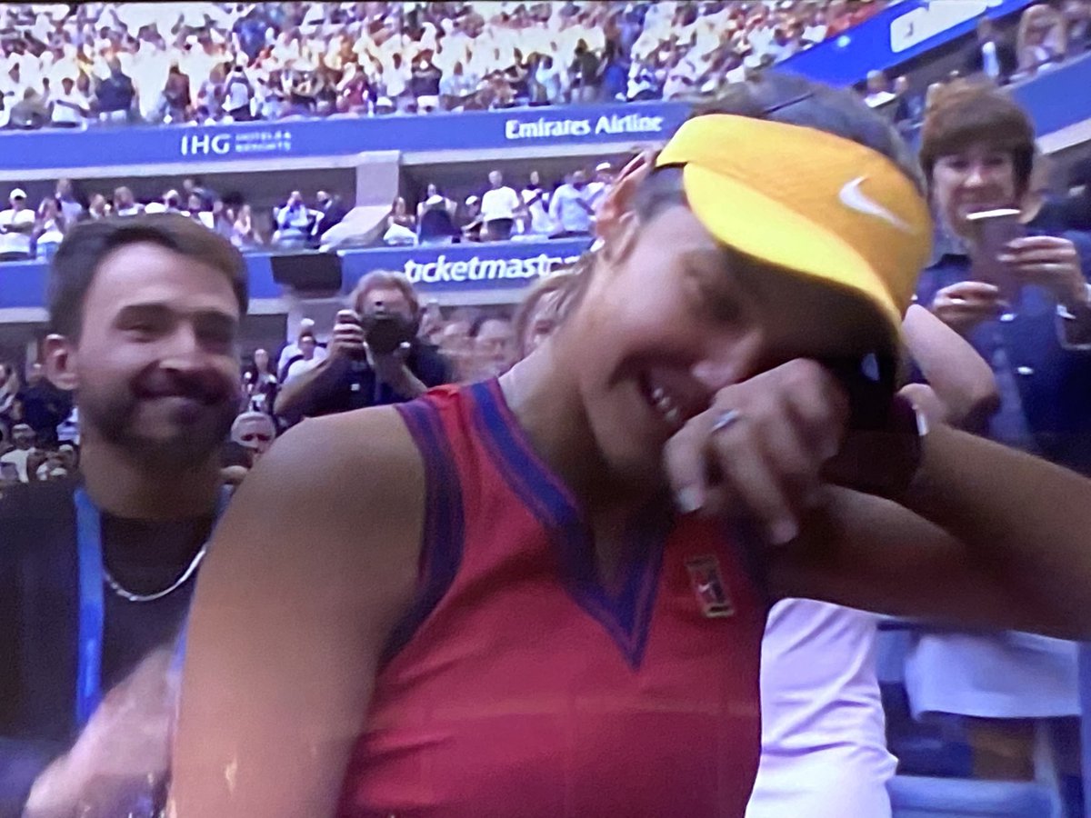 Alex Kazerani tweet media