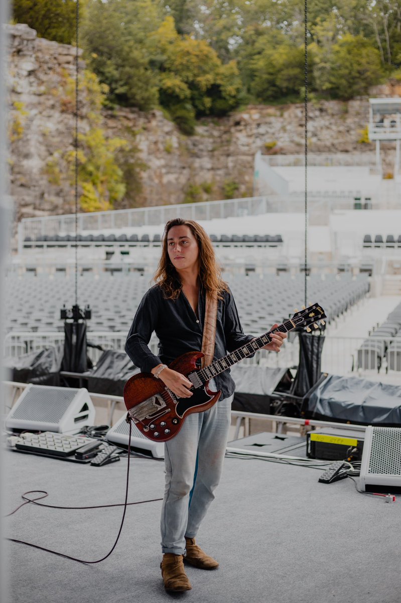 GretaVanFleet's tweet photo. Pre-Show Preparation. https://t.co/Bef2lt2IKz
