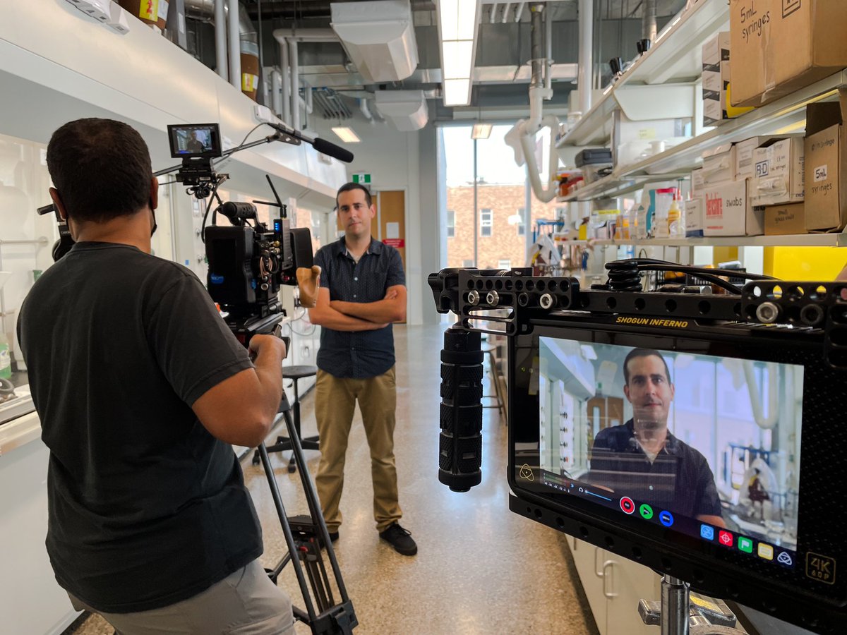 houserchrisa1's tweet photo. Excited about our new video highlighting some of the cutting-edge research @ScienceUWindsor.  More photos of amazing @UWindsor @UWinResearch faculty tomorrow.  Our faculty are the reason why we are the #destinationscience program! https://t.co/yeOX2VgFHD
