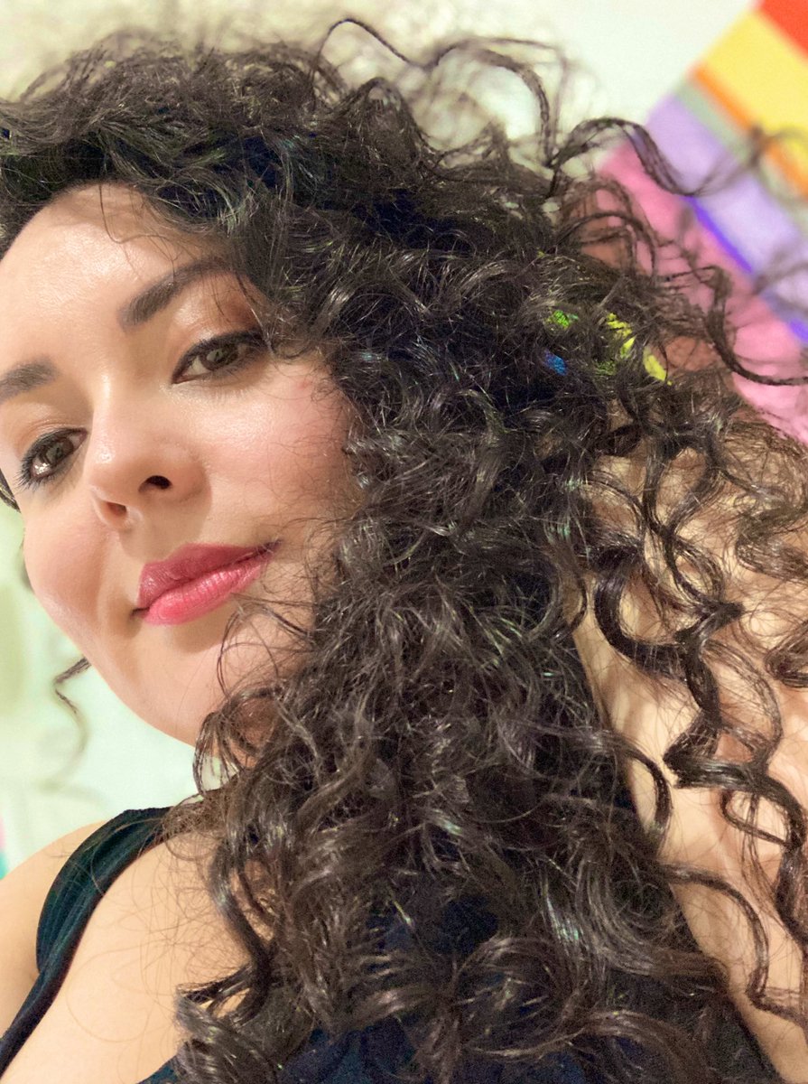 irizaravedoy's tweet photo. ¿Cuando se me irá a quitar ese hábito de leer mensajes bonitos una y otra vez? Espero que nunca. 🤩 #becauseitssaturday https://t.co/O3PusdWP8m